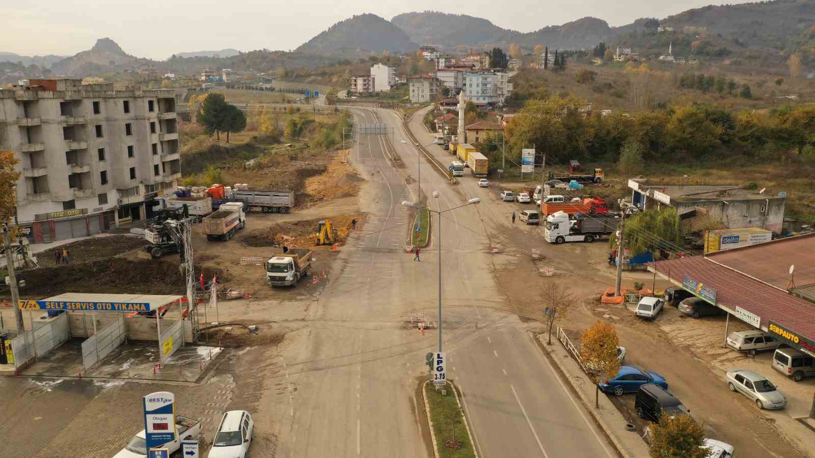 ÜNYE AKILLI KAVŞAKLARA KAVUŞUYOR